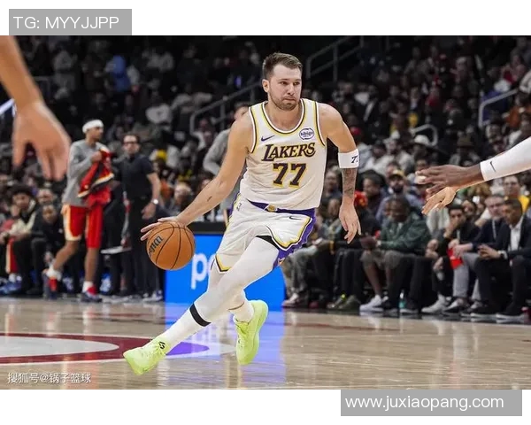 湖人110-101鹈鹕！詹姆斯把话挑明，东契奇两点该批，里夫斯好消息